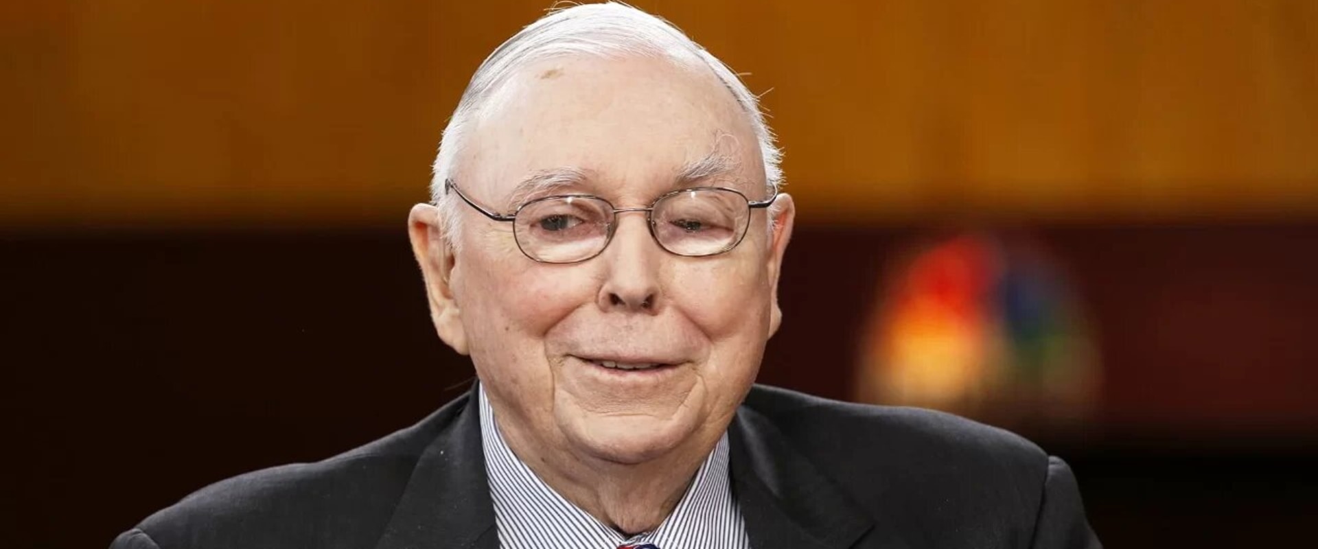 Who is the richest lawyer in the world?